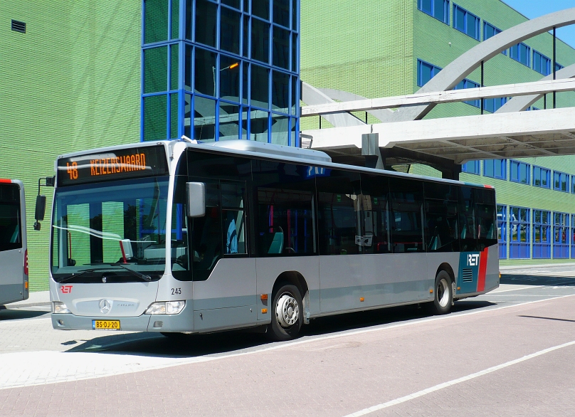 RET Mercedes Citaro Bus Nummer 243. Conradstraat Rotterdam 02-06-2010.