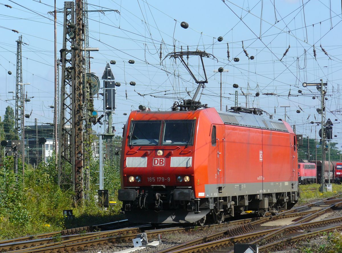 DB Schenker Lok 185 179-9 Oberhausen West 12-09-2014. 

DB Schenker locomotief 185 179-9 Oberhausen West 12-09-2014. 