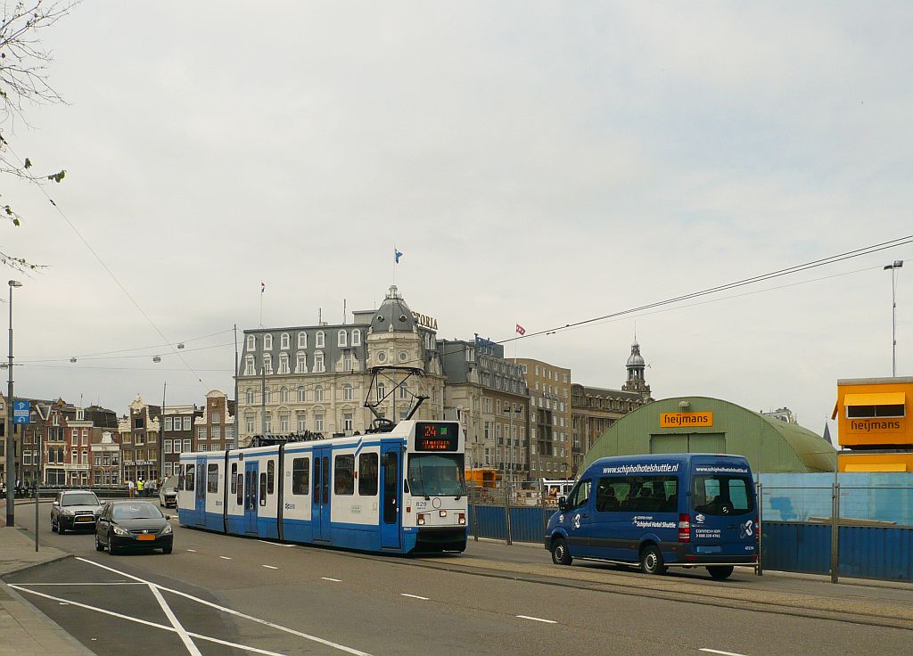 GVBA tram 829 Prins Hendrikkade, Amsterdam 26-06-2013.