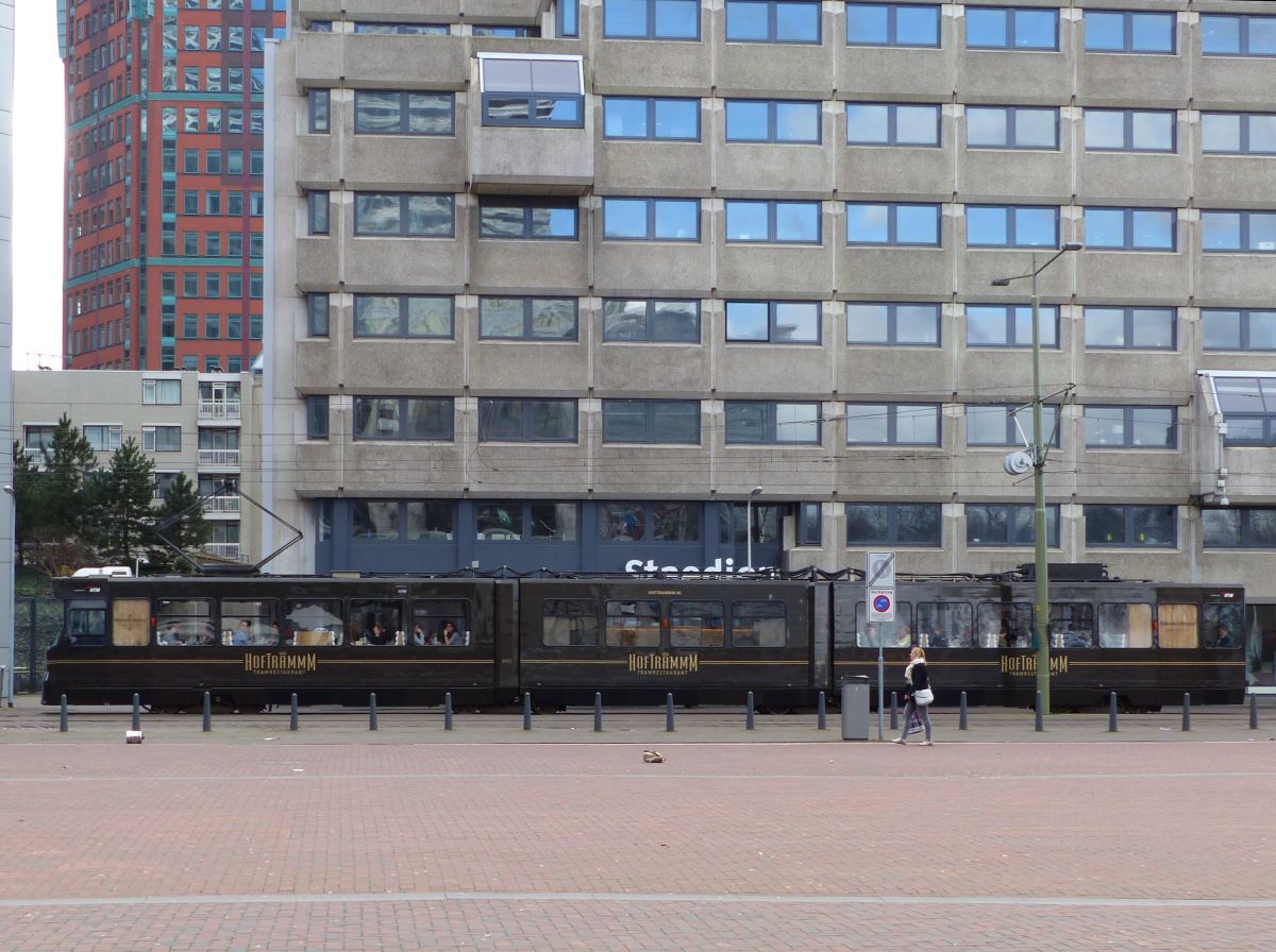 HTM TW 3035  Hoftrammm  Restaurant Strassenbahn. Rijnstraat, Den Haag 07-02-2016.


HTM tram 3035  Hoftrammm  restauranttram. Rijnstraat, Den Haag 07-02-2016.