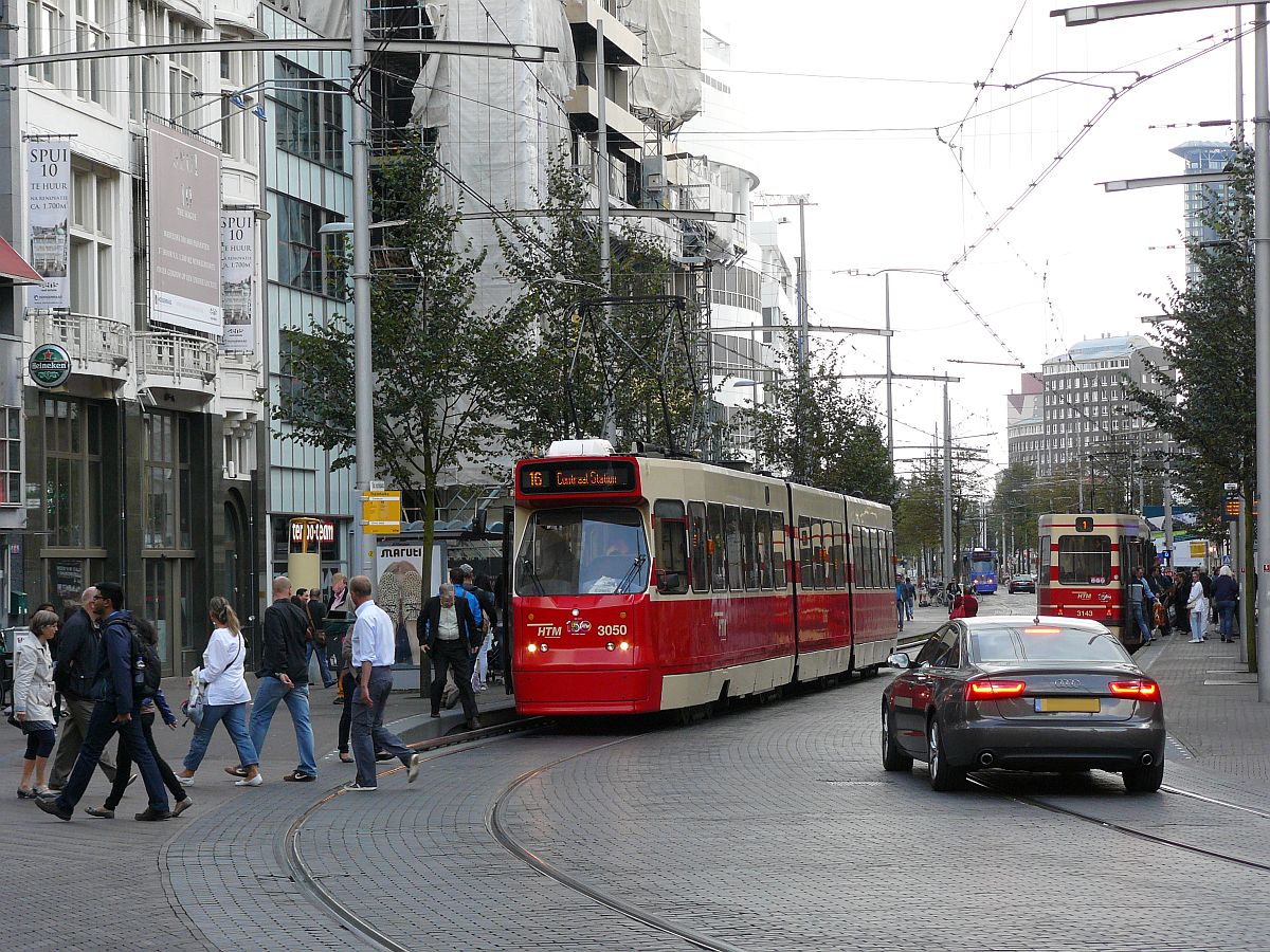 HTM TW 3050 Spui, Den Haag 14-09-2014.

HTM tram 3050 Spui, Den Haag 14-09-2014.