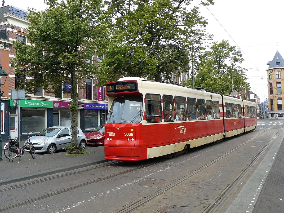 HTM TW 3068 Brouwersgracht, Den Haag 21-08-2015.

HTM tram 3068 Brouwersgracht, Den Haag 21-08-2015.
