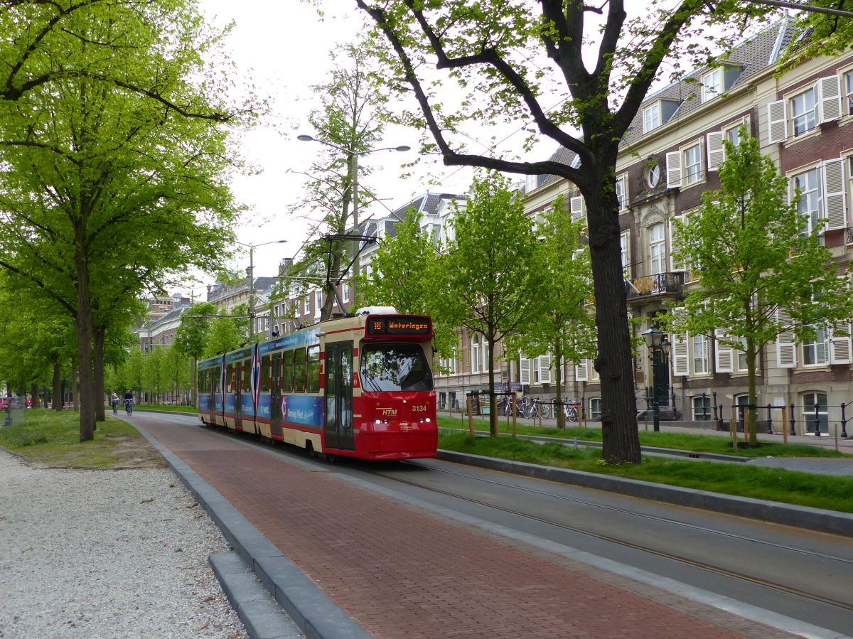 HTM TW 3134 Lange Vijverberg, Den Haag 07-05-2017.

HTM tram 3134 Lange Vijverberg, Den Haag 07-05-2017.