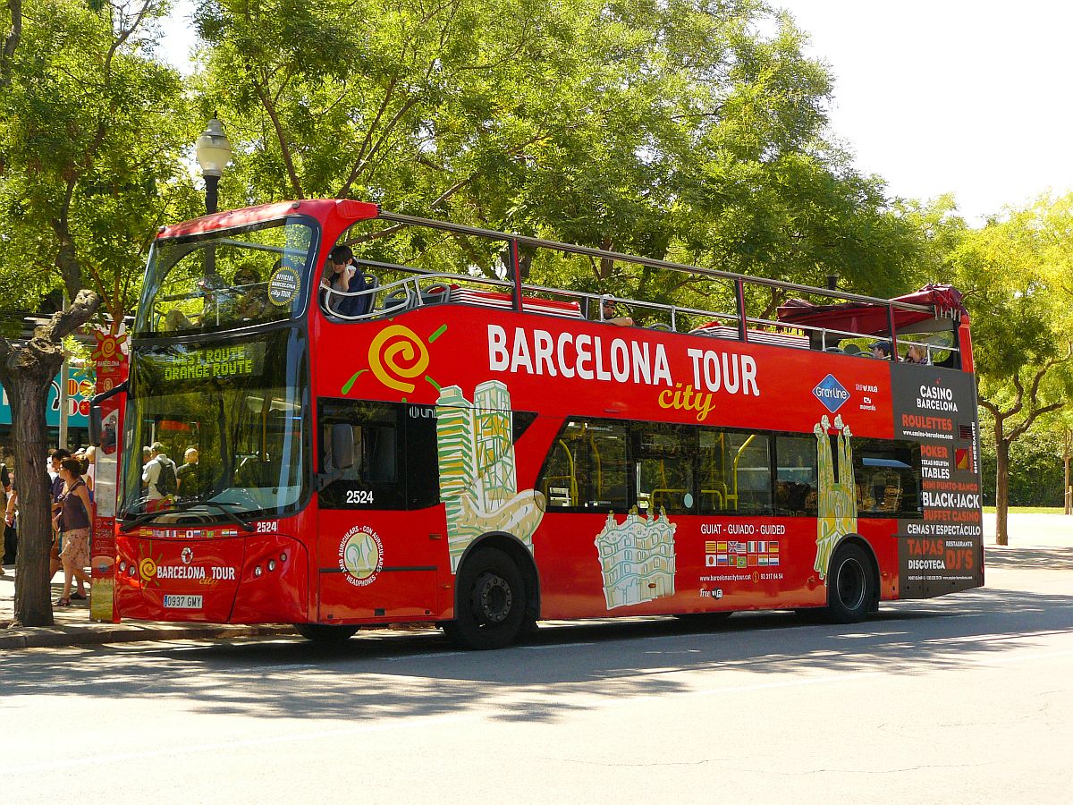 Irisbus Citelis Line 12 / Unvi Urbis 2.5 OO 53/16D Sightseeing Bus. Avinguda dels Montanyans, Barcelona 03-09-2014.

Irisbus Citelis Line 12 / Unvi Urbis 2.5 OO 53/16D Sightseeing bus. Avinguda dels Montanyans, Barcelona 03-09-2014.