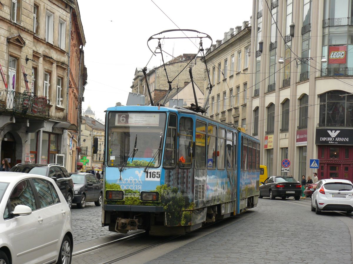 LKP LET TW 1165 Tatra KT4D Baujahr 1987 ex-GVB Gera. Horodotska Strasse, Lviv 24-05-2015.


LKP LET tram 1165 Tatra KT4D bouwjaar 1987 ex-GVB Gera. Horodotska straat, Lviv 24-05-2015.