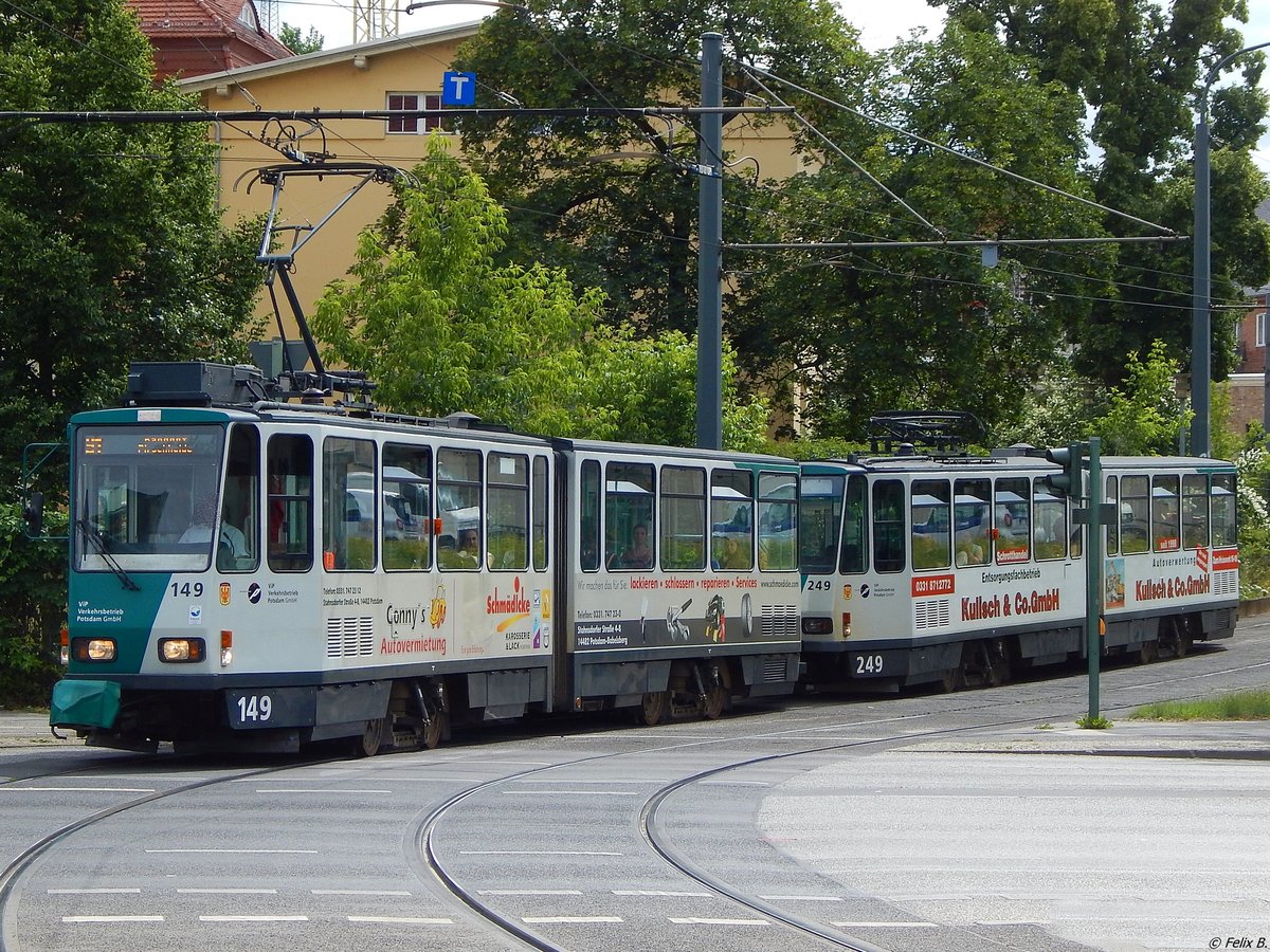 Tatra Nr. 149 und 249 der ViP in Potsdam.