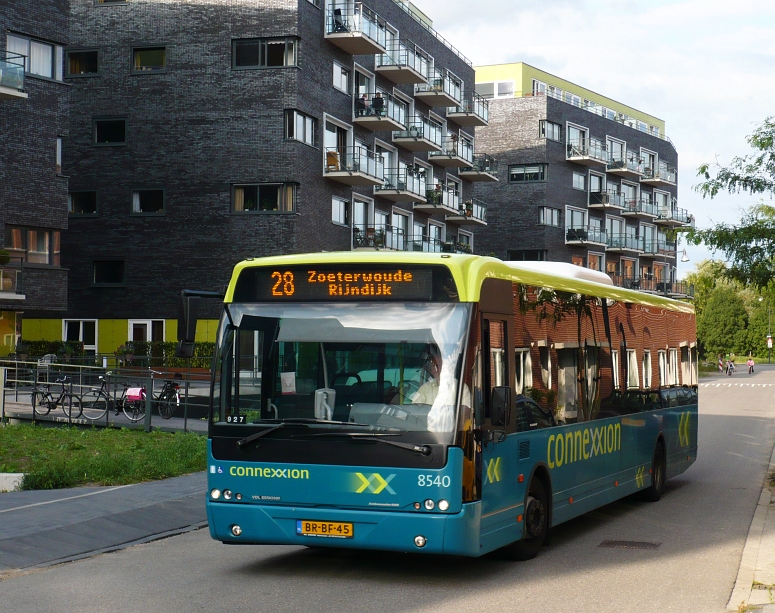 Connexxion Bus Nummer 8540 fotografiert in Leiden am 25-08-2009.