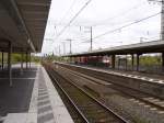 Gleis 2 und 3 Emmerich 18-04-2015.

Spoor 2 en 3 richting Zevenaar. Station Emmerich 18-04-2015.