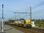 Antwerpen Hafen/521163/nmbs-diesellok-7805-und-7719-gleis NMBS Diesellok 7805 und 7719 Gleis 4 Antwerpen Noorderdokken 31-10-2014.

NMBS dieselloc 7805 en 7719 spoor 4 Antwerpen Noorderdokken 31-10-2014.