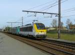 NMBS Lok 1316 und 28XX. Gleis 4 Antwerpen Noorderdokken 31-10-2014.

NMBS locomotief 1316 met loc 28XX in opzending. Spoor 4 Antwerpen Noorderdokken 31-10-2014.