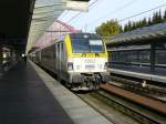1863 met IC nach Gent. Gleis 3 Antwerpen Centraal Station 31-10-2014.

1863 met IC trein naar Gent. Spoor 3 Antwerpen Centraal Station 31-10-2014.
