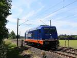 Raildox Diesellokomotive 076 109-2 (92 88 0076 109-2 B-RDX) Bernte, Emsbren 03-06-2022.

Raildox diesellocomotief 076 109-2 (92 88 0076 109-2 B-RDX) Bernte, Emsbren 03-06-2022.
