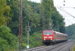 DB Lok 111 158-2 mit Silberlingen. Haldern bei Rees 11-09-2013

DB locomotief 111 158-2 met Silberlingen. Haldern bij Rees 11-09-2013