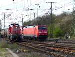 DB Cargo Lok 296 051-6 und 152 142-6 Rangierbahnhof Kln Gremberg. Porzer Ringstrae, Kln 31-03-2017.

DB Cargo loc 296 051-6 en 152 142-6 rangeerstation Gremberg. Porzer Ringstrae, Keulen 31-03-2017.