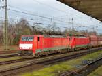 DB Cargo Lokomotive 189 053-2 mit Schwesterlok Emmerich am Rhein 12-03-2020.

DB Cargo locomotief 189 053-2 met zusterlocomotief Emmerich am Rhein 12-03-2020.