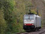 Railpool Lokomotive 186 259-8 (91 80 6186 259-8 D-Rpool)bei Bahnbergang Schwarzer Weg, Emmerich am Rhein 03-11-2022.