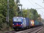 SBB Cargo Vectron Lokomotive 193 516-2 (91 80 6193 516-2 D-SIEAG) mit dem Name  Aare  Grenzweg, Hamminkeln 03-11-2022.