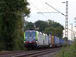 BLS Cargo Lokomotive 475 406-5 (91 85 4475 406-5 CH-BLS) und 475 407-3 (91 85 4475 407-3 CH-BLSC) Wasserstrasse, Hamminkeln, Deutschland 03-11-2022.
