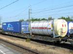 Sggnss Drehgestell-Containertragwagen aus Tschechien mit Nummer 33 54 4576 619-9 Emmerich am Rhein, Deutschland 03-07-2015.

Sggnss containerwagen uit Tsjechi met nummer 33 54 4576 619-9 Emmerich, Duitsland 03-07-2015.
