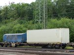Sgnss Drehgestell-Containertragwagen von der Schweiz mit Nummer 33 RIV 85 CH-HUPAC 6 171-4 Rangierbahnhof Gremberg, Kln, Deutschland 09-07-2016.