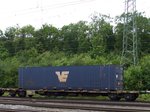 Sgnss Drehgestell-Containertragwagen von Hupac aus der Schweiz mit Nummer 33 RIV 85 CH HUPAC 4576 326-4 Rangierbahnhof Gremberg, Kln, Deutschland 09-07-2016.