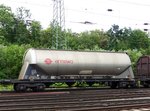 Uacns silowagen van Ermewa mit Nummer 37 TEN RIV 80 D-ERMD 9327 38-9 Rangierbahnhof Gremberg, Porzer Ringstrae, Kln 08-07-2016.