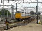 4066 Gleis 8 Utrecht Centraal Station 20-06-2014.

4066 komt binnen op spoor 8 Utrecht Centraal Station 20-06-2014.