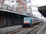 NMBS Lok 2809 mit Intercity aus Brssel. Gleis 1 Dordrecht, Niederlande 16-02-2017.

NMBS loc 2809 met trein uit Brussel. Spoor 1 Dordrecht, Nederland 16-02-2017.