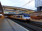 NS SGM-II Sprinter TW 2145 Gleis 13 Utrecht Centraal Station 03-01-2018.

NS SGM-II Sprinter treinstel 2145 spoor 13 Utrecht CS 03-01-2018.