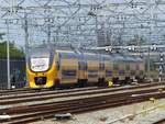 NS DD-IRM Triebzug 8701 Utrecht Centraal Station 31-07-2018.

NS DD-IRM treinstel 8701 Utrecht Centraal Station 31-07-2018.