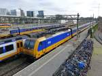 Elektrisch/694083/ns-akiem-lokomotive-186-025-0-91 NS (Akiem) Lokomotive 186 025-0 (91 84 11 86 025-0 NL-NS) Gleis 1 Den Haag Centraal Station 30-01-2020.

NS (Akiem) locomotief 186 025-0 (91 84 11 86 025-0 NL-NS) spoor 1 Den Haag CS 30-01-2020.