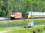 Elektrisch/719052/db-cargo-lokomotive-189-072-2-polder DB Cargo Lokomotive 189 072-2 Polder Oudendijk, Willemsdorp 15-05-2020.

DB Cargo locomotief 189 072-2 Polder Oudendijk, Willemsdorp 15-05-2020.