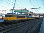 was-es-bald-nicht-mehr-gibt/117198/lok-1749-mit-ic-nach-venlo Lok 1749 mit IC nach Venlo auf Gleis 3 in Rotterdam Centraal Station am 15-12-2010.