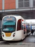   Der neue zweiteilige einrichtungs Straßenbahntriebwagen (LRV Light Rail Vehicle) vom Betreiber und zugleich Hersteller İstanbul Ulaşım Sanayi ve Ticaret A.Ş., kurz Istanbul