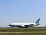 B-2028 China Southern Airlines Boeing 777-F1B Flughafen Schiphol Amsterdam, Niederlande.