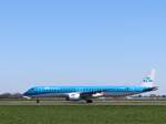 PH-NXD KLM Embraer 195-E2.