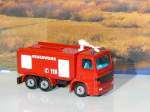 Siku 1034 Mercedes-Benz Feuerwehr Tanklschfahrzeug 13-11-2014.

Siku 1034 Mercedes-Benz brandweer blusvoertuig 13-11-2014.