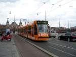 GVBA TW 2087 Damrak, Amsterdam 29-04-2015.

GVBA tram 2087 met Ziggo reclame. Damrak, Amsterdam 29-04-2015.