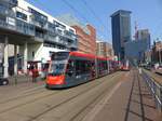 HTM TW 5048 Haltestelle Den Haag HS. Stationsplein, Den Haag 16-03-2017.

HTM tram 5048 tramhalte Den Haag HS. Stationsplein, Den Haag 16-03-2017.