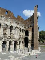 Kolosseum, Rom 30-08-2014.

Colosseum, Rome 30-08-2014.
