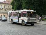 lkw-pkw-und-bus/173259/paz-3205-schuelbus-prospekt-svobydy-lviv PAZ 3205 Schlbus Prospekt Svobydy, Lviv 09-06-2011.