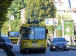 LKP LET O-Bus 512 koda 14Tr02/6 Baujahr 1988. Viacheslava Chornovola Allee, Lviv 28-08-2016.

LKP LET trolleybus 512 koda 14Tr02/6 bouwjaar 1988. Prospekt Viacheslava Chornovola, Lviv 28-08-2016.