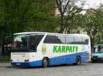 lkw-pkw-und-bus/78276/mb-o350-tourismo-des-fc-karpaten MB O350 Tourismo des FC Karpaten Fussbal team. Lviv, Ukraine 20-05-2010.