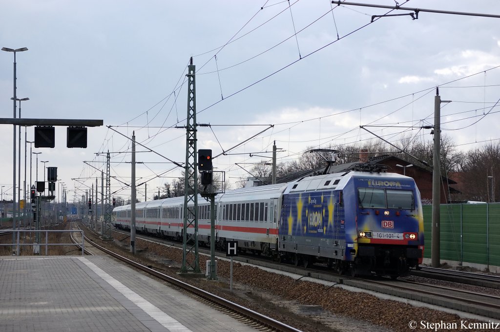 101 101-4  Europa  mit dem IC 143 nach Berlin Ostbahnhof in Rathenow. 11.03.2011