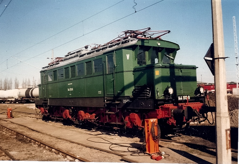 144 103 zhlte auch zum Bestand vom Bh Rostock.