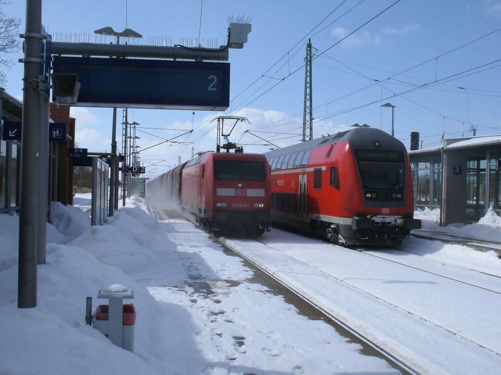 145 045-1 durchfuhr Bergen/Rgen,am 23.Mrz 2013,nach Mukran.