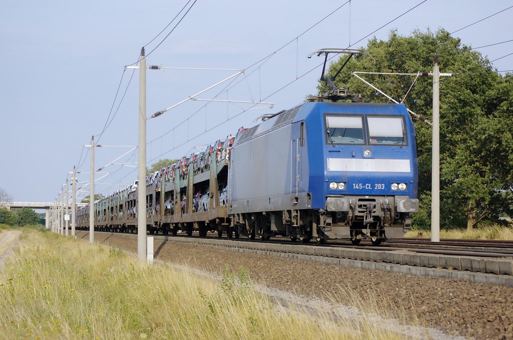 145-CL 203 (145 099-8) momentan fr Crossrail unterwegs mit dem Fiat Autozug in Richtung Stendal. 04.08.2010