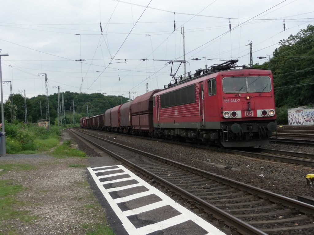 155 036 durchfhrt am 08.08.2012 den Bahnhof Kln-West in Richtung Sden.