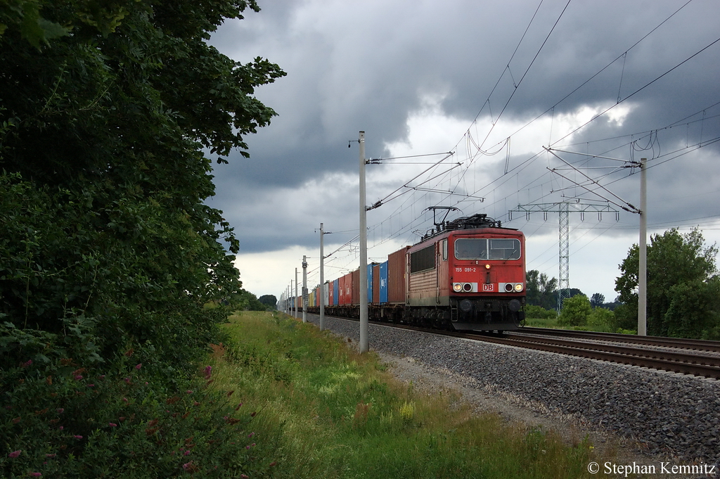 155 091-2 mit Containerzug in Vietznitz in Richtung Paulinenaue unterwegs. 24.06.2011