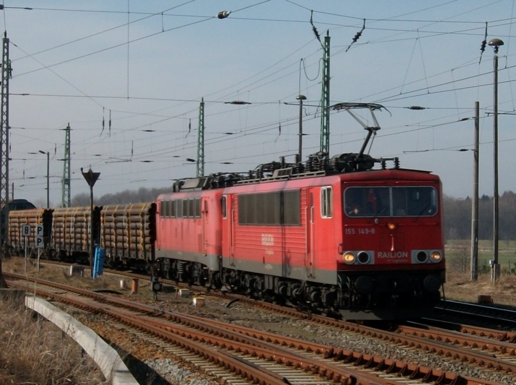 155 149 leistete 140 861 am 30.Mrz 2010 Vorspann als Diese durch Bergen/Rgen fuhren.